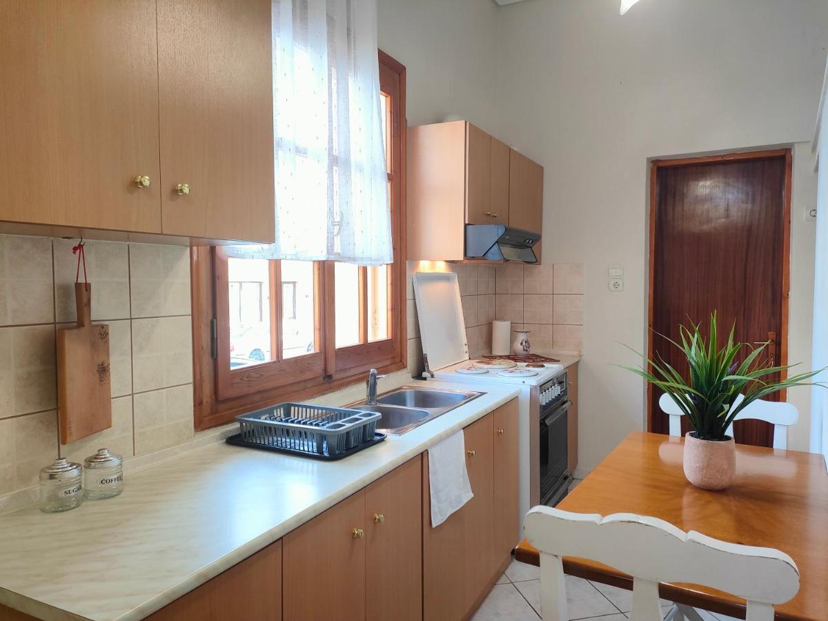 Economy Central Residence Kalampáka Buitenkant foto